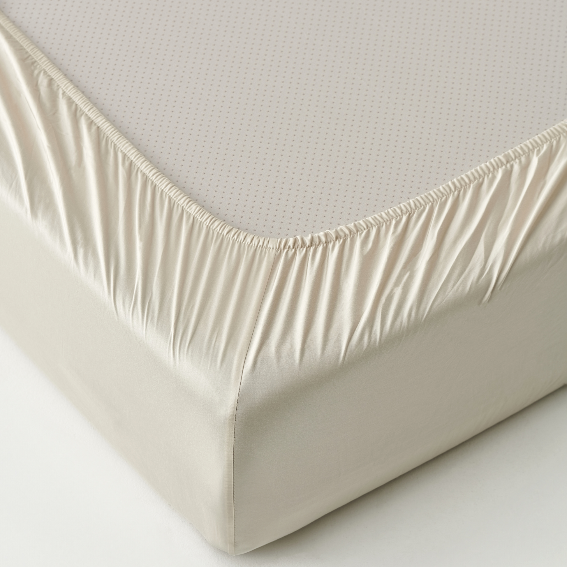 Eucalyptus fitted sheet detail 