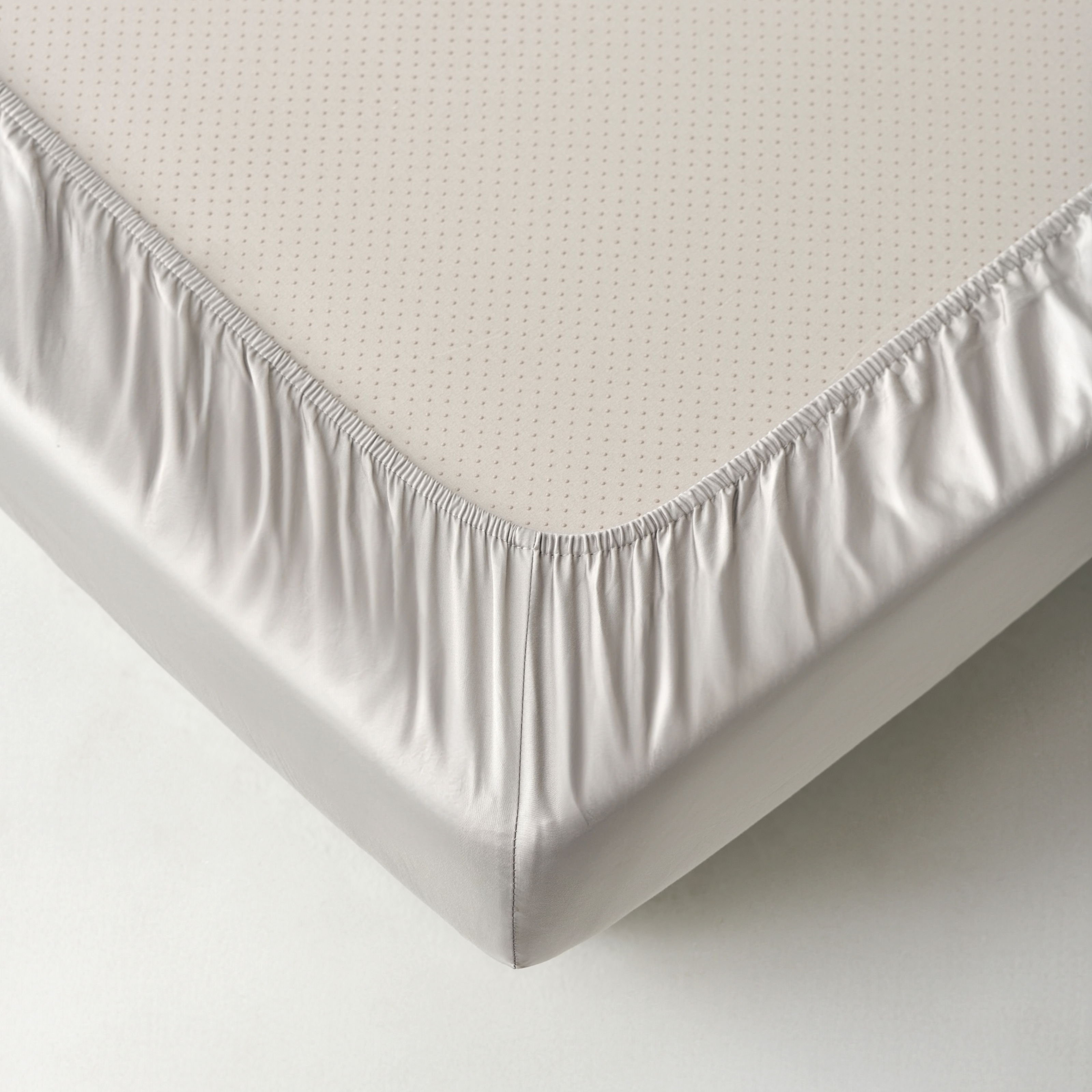 gray fitted sheets detail display