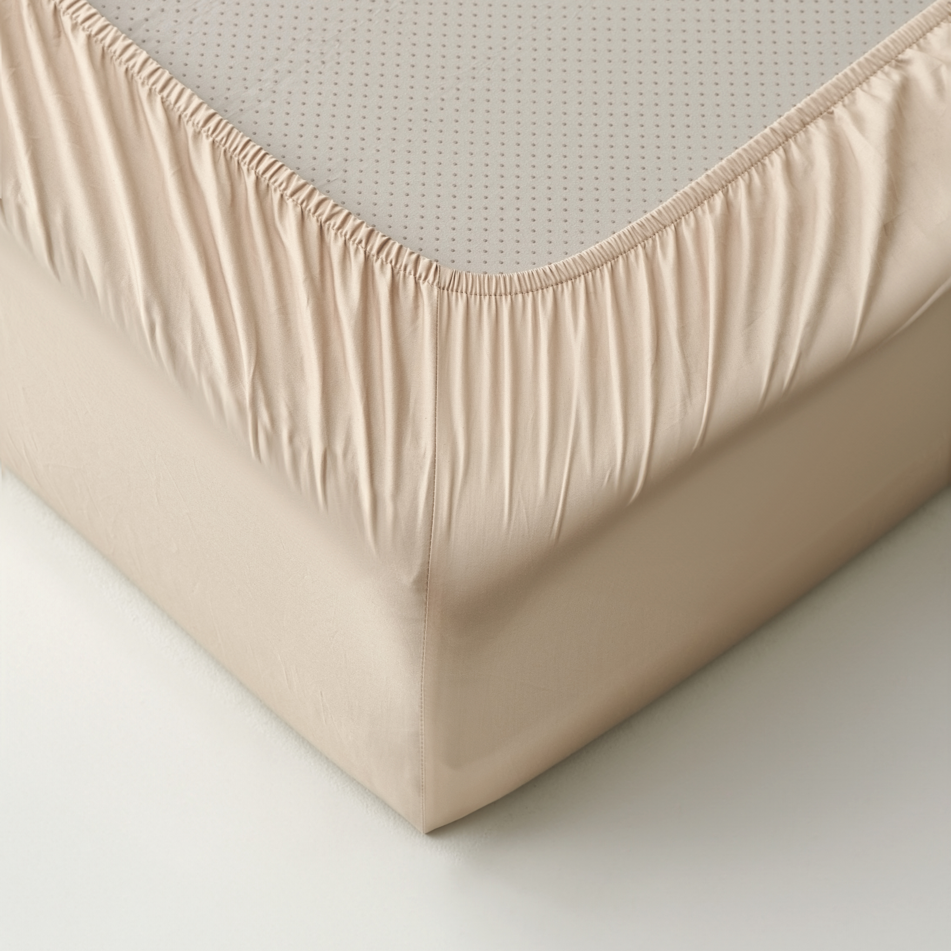 beige fitted sheet detail