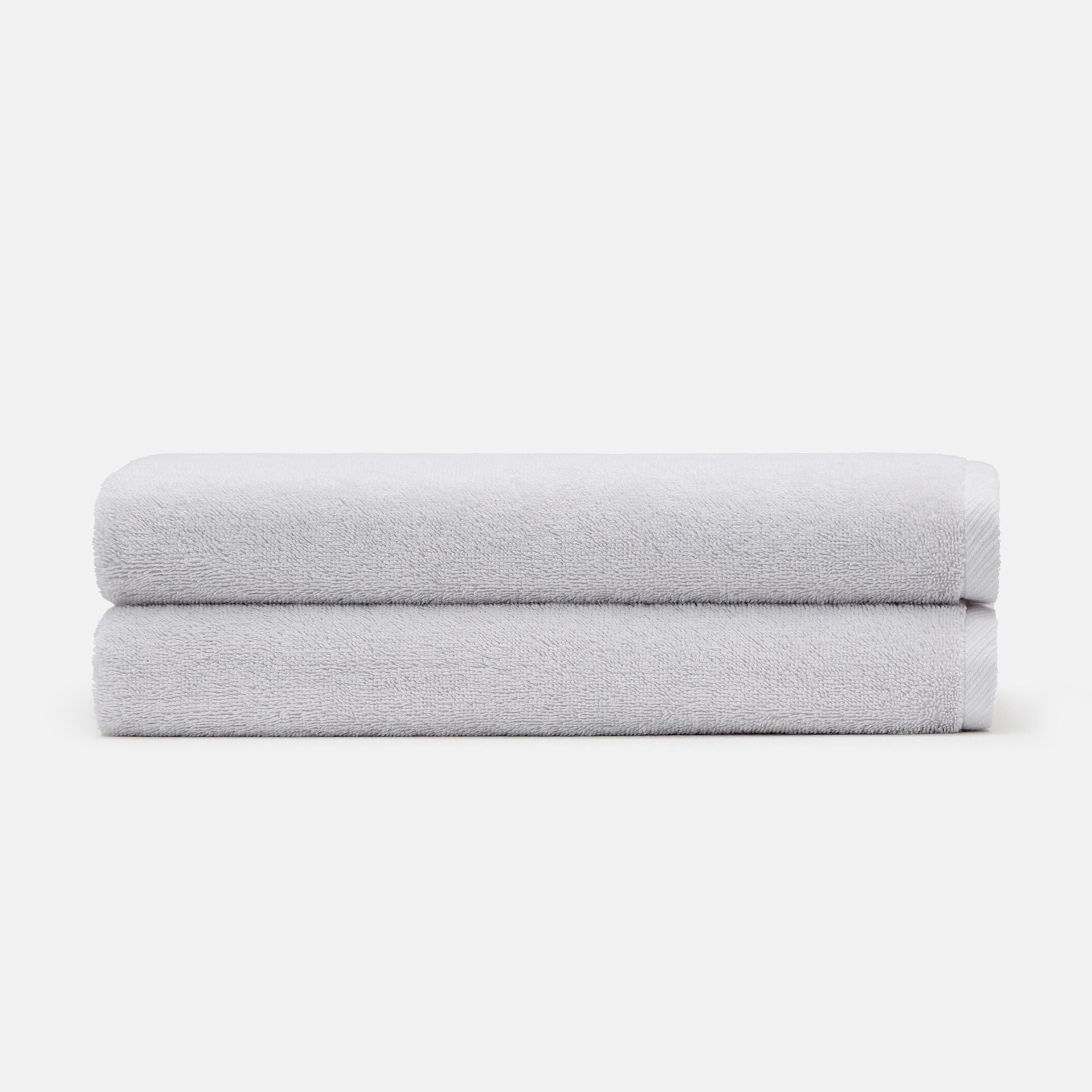 Nelpanda Tokyo Egyptian cotton bath towel in light gray, absorbent quality and luxury hotel-quality comfort