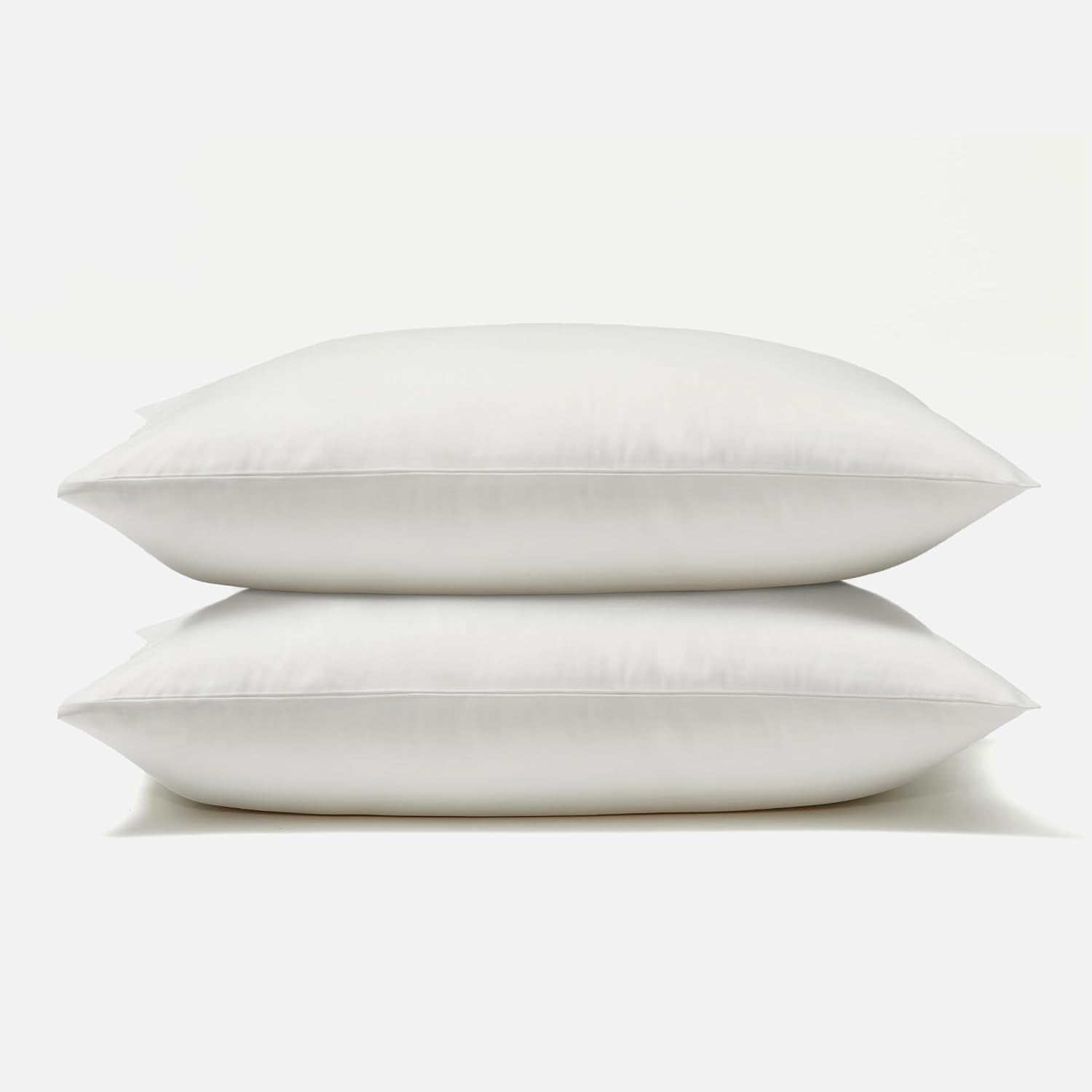 Classic Sateen pillowcase set with two soft white pillowcases