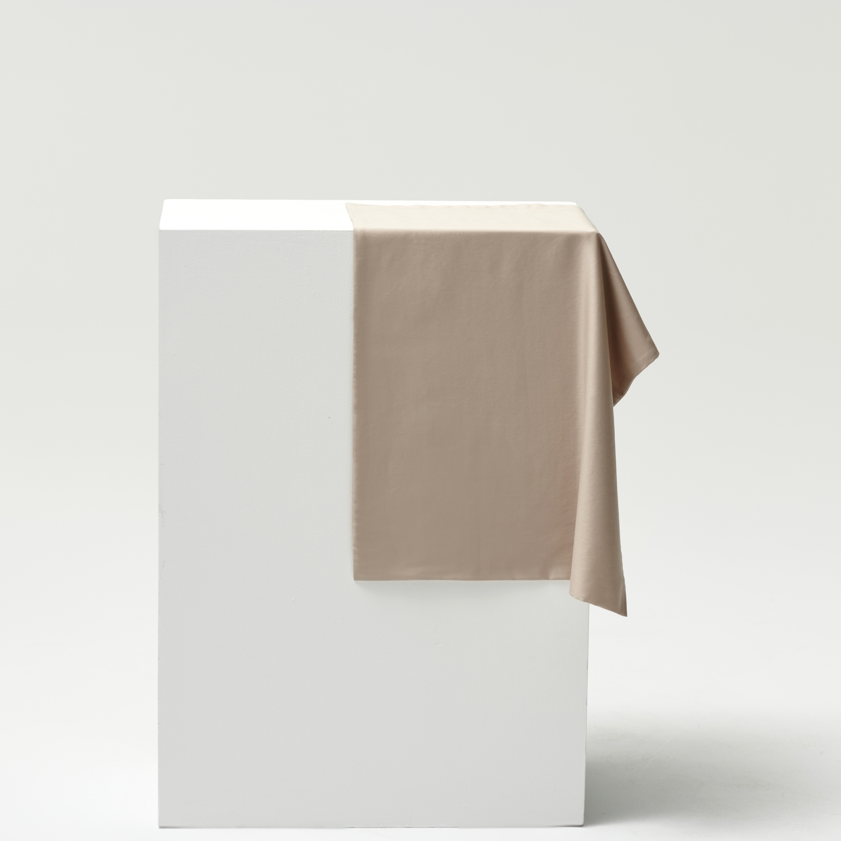 beige-hang