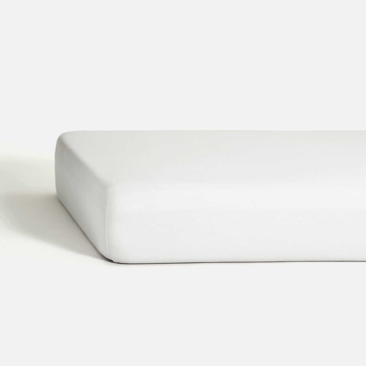 Nelpanda  Tencel™ Lyocell fiber fitted sheet in white 