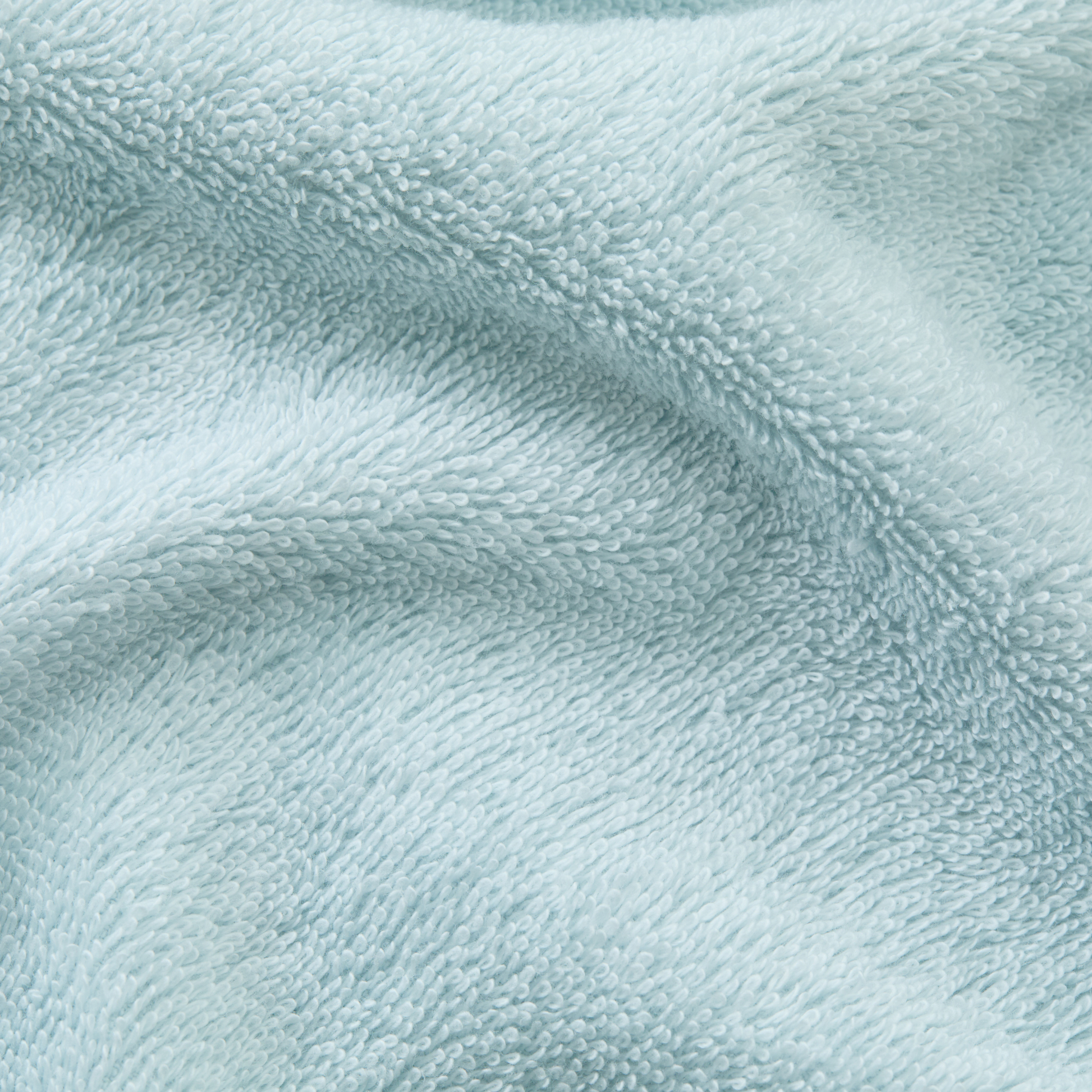 36e7dde1-4ae8-4320-9d02-8acf536ce5a2/light_blue_towel.png