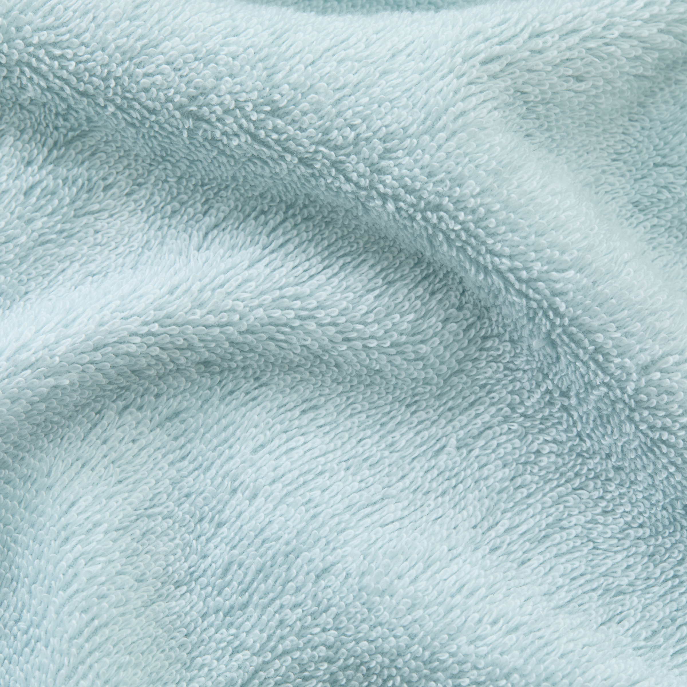 36e7dde1-4ae8-4320-9d02-8acf536ce5a2/light_blue_towel.png